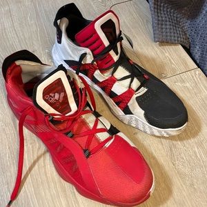 Adidas’s Mens NBA LightStrike